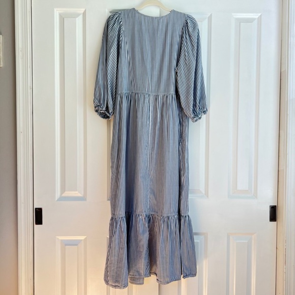 Old Navy Blue White Striped Cotton Tiered Puff Sleeve Cottage Maxi Dress Size L - Picture 6 of 7